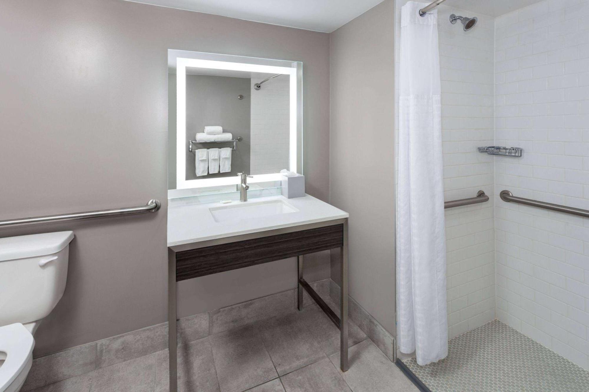Super 8 By Wyndham Baltimore Northwest מראה חיצוני תמונה