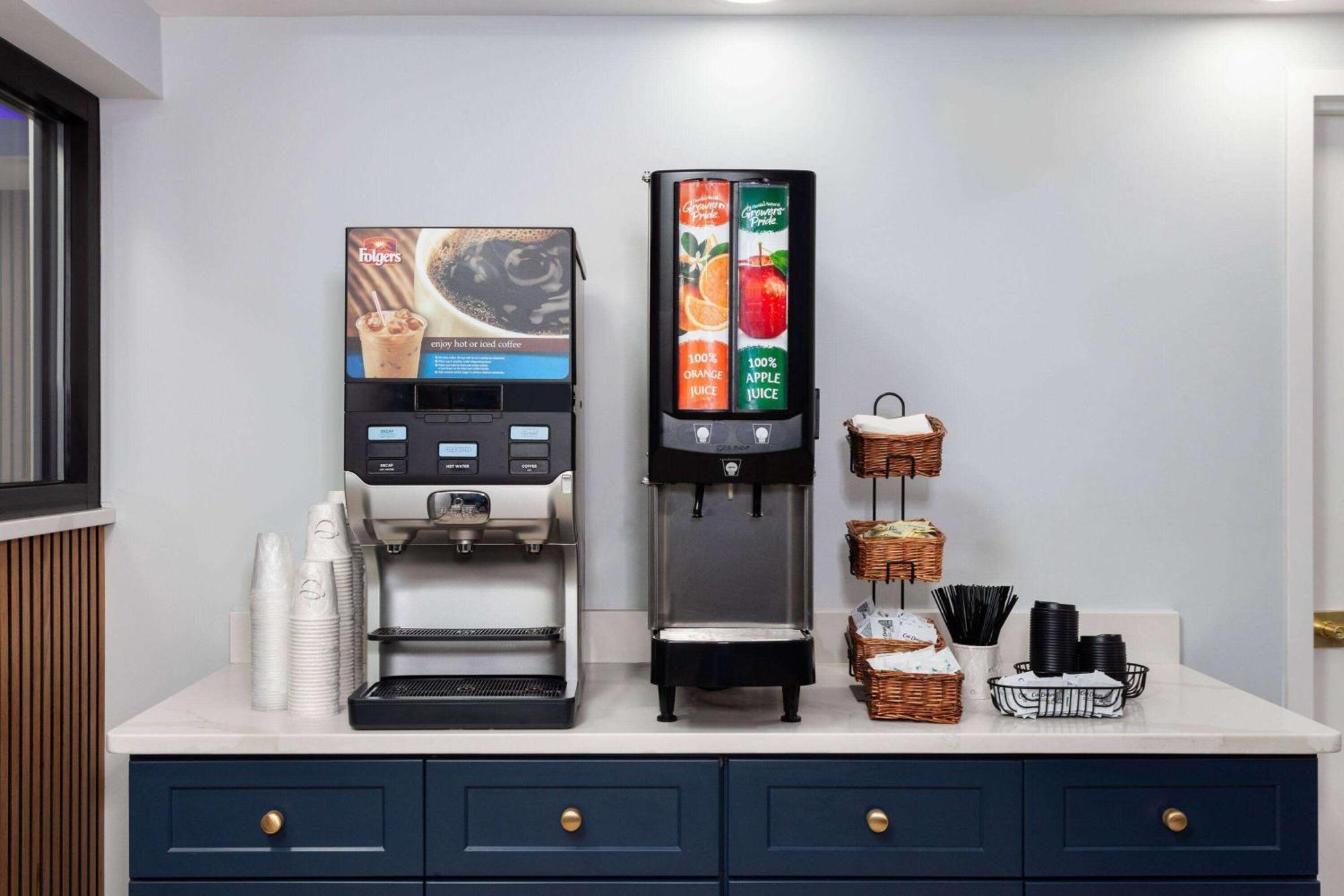 Super 8 By Wyndham Baltimore Northwest מראה חיצוני תמונה