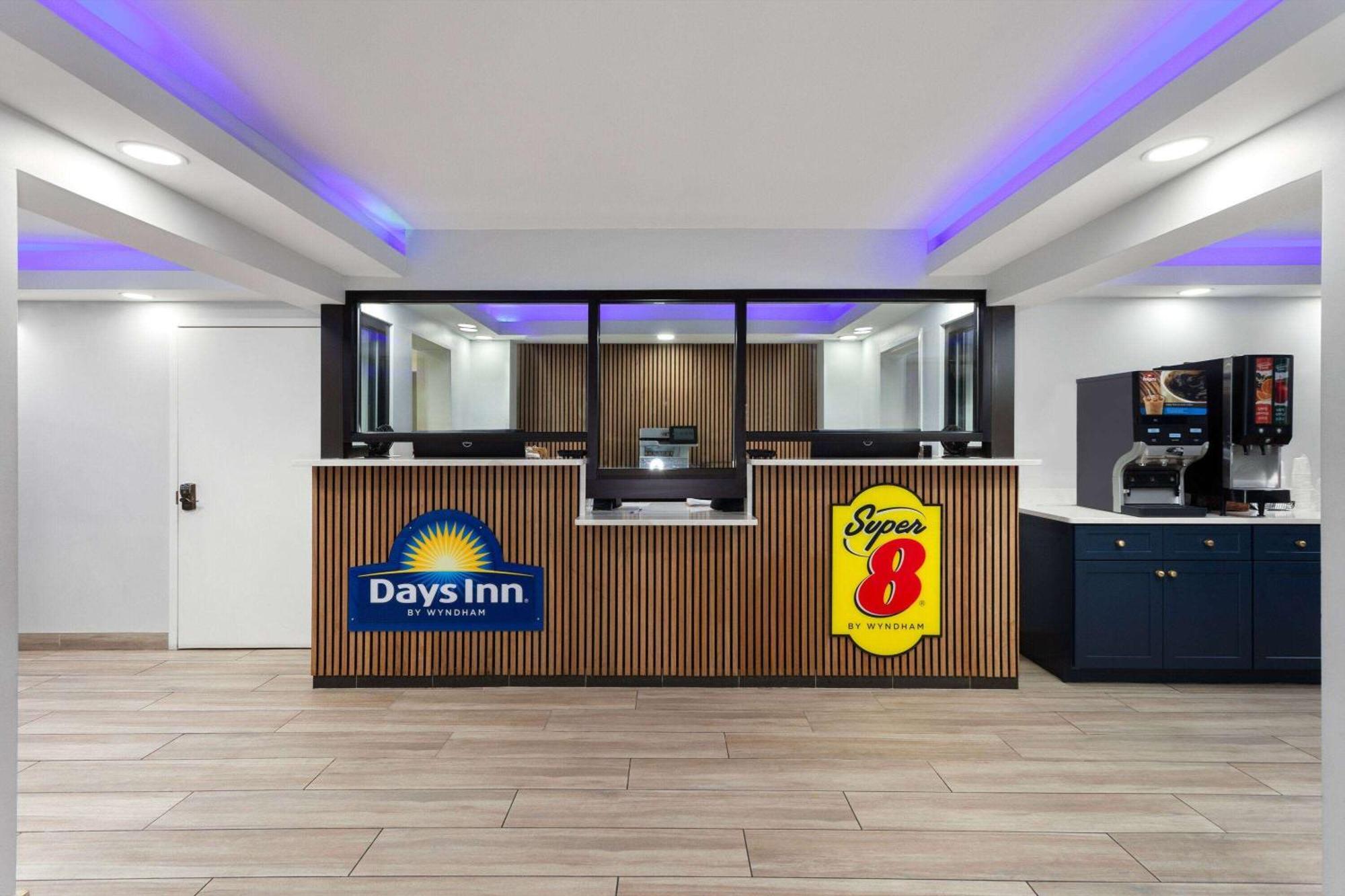 Super 8 By Wyndham Baltimore Northwest מראה חיצוני תמונה