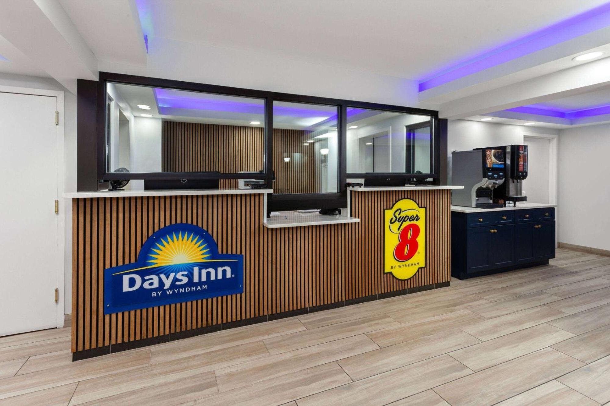 Super 8 By Wyndham Baltimore Northwest מראה חיצוני תמונה